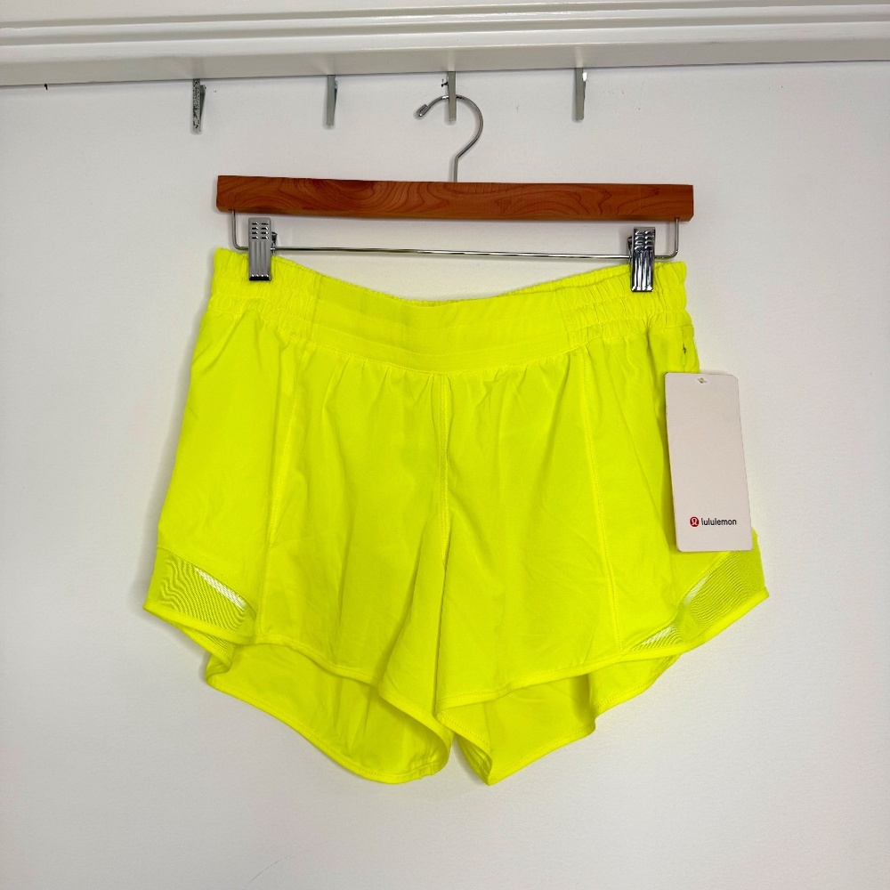 NWT Lululemon Hotty Hot Low-Rise Lined Shorts 4”